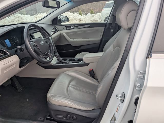 Used 2017 Hyundai Sonata Limited image 13