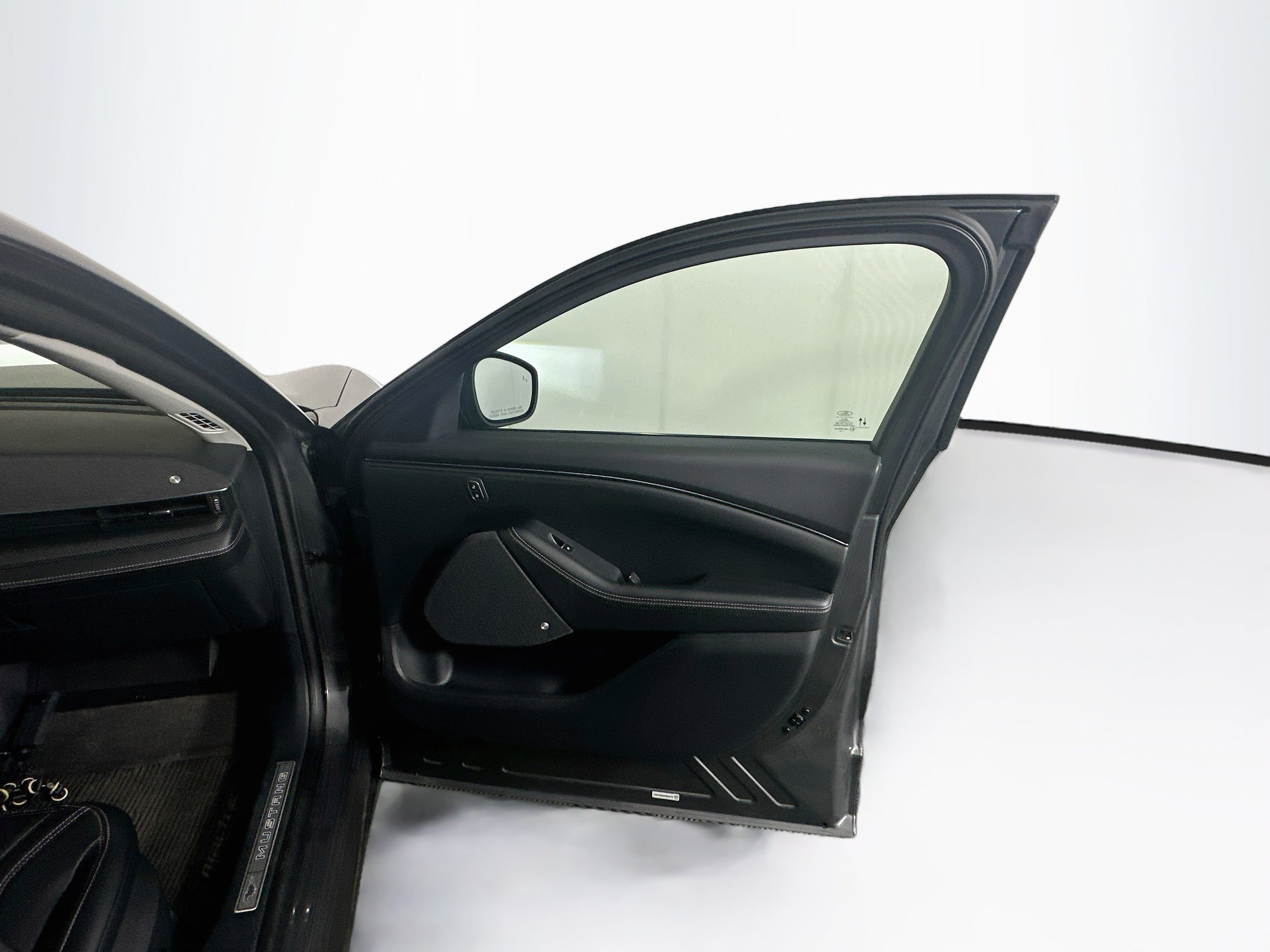 Used 2023 Ford Mustang Mach-E Premium AWD/4WD image 32
