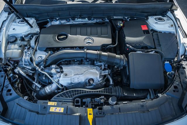 Used 2023 Mercedes-Benz GLB 250 4MATIC image 26