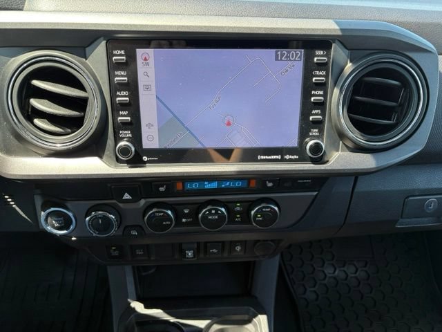 Used 2021 Toyota Tacoma TRD Sport AWD/4WD image 29