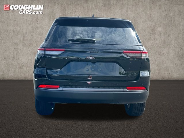 New 2027 Jeep Grand Cherokee Altitude AWD/4WD image 7