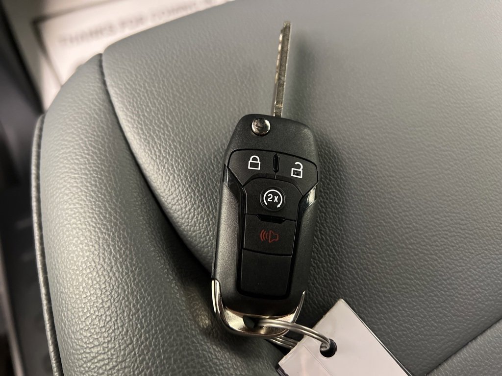 New 2025 Ford F550 4x4 Regular Cab Super Duty image 28