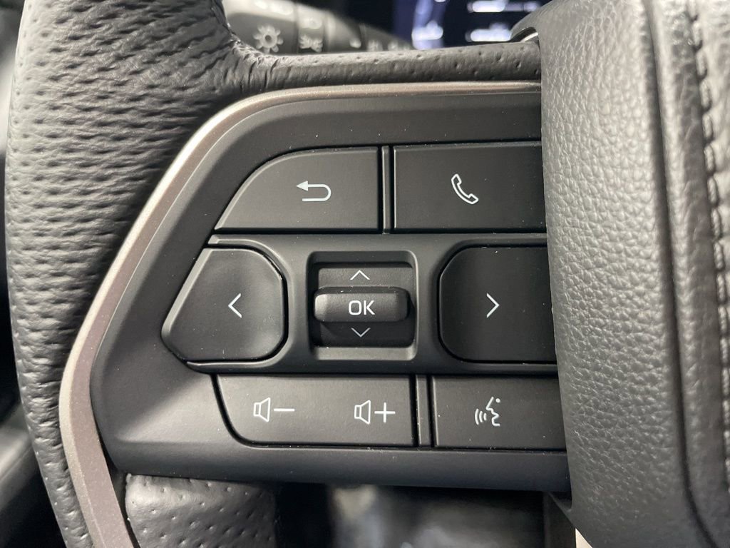 Used 2025 Toyota Tacoma 4x4 Double Cab Hybrid image 42