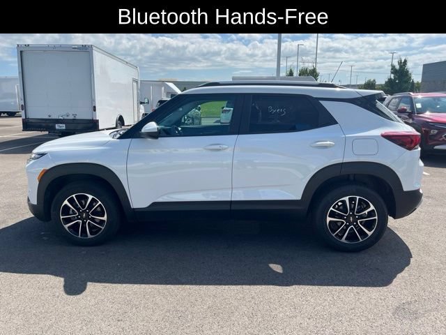 Used 2025 Chevrolet TrailBlazer LT AWD/4WD image 10