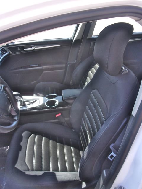 Used 2013 Ford Fusion SE image 17
