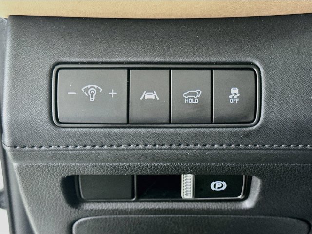 Used 2022 Hyundai Santa Fe Calligraphy AWD/4WD image 10