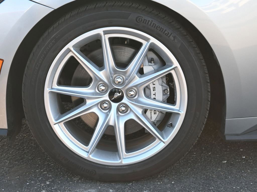 Used 2025 Ford Mustang GT Premium image 9