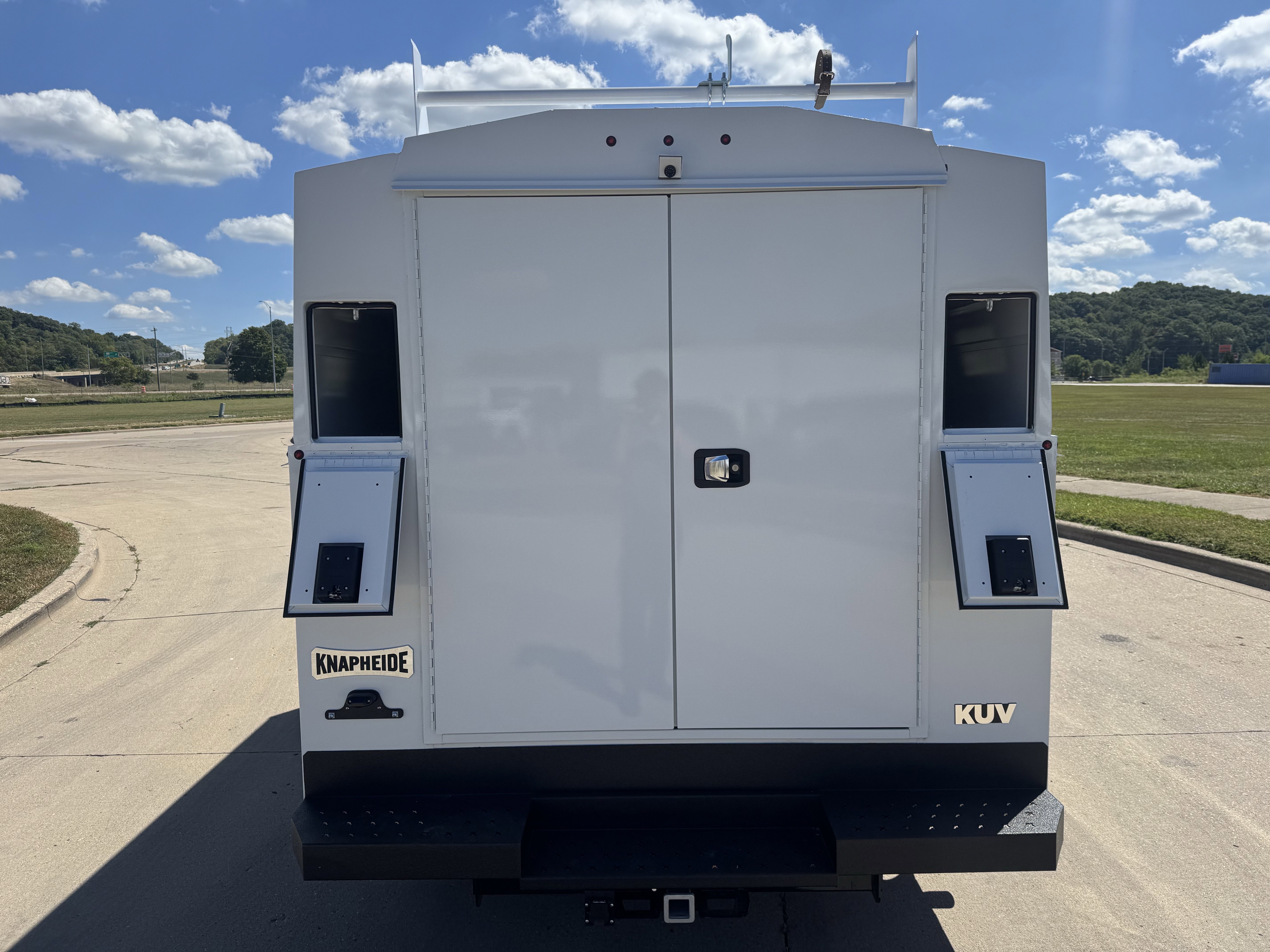 New 2026 Ford E-350 and Econoline 350 Super Duty w/ Power Equipment Group image 4