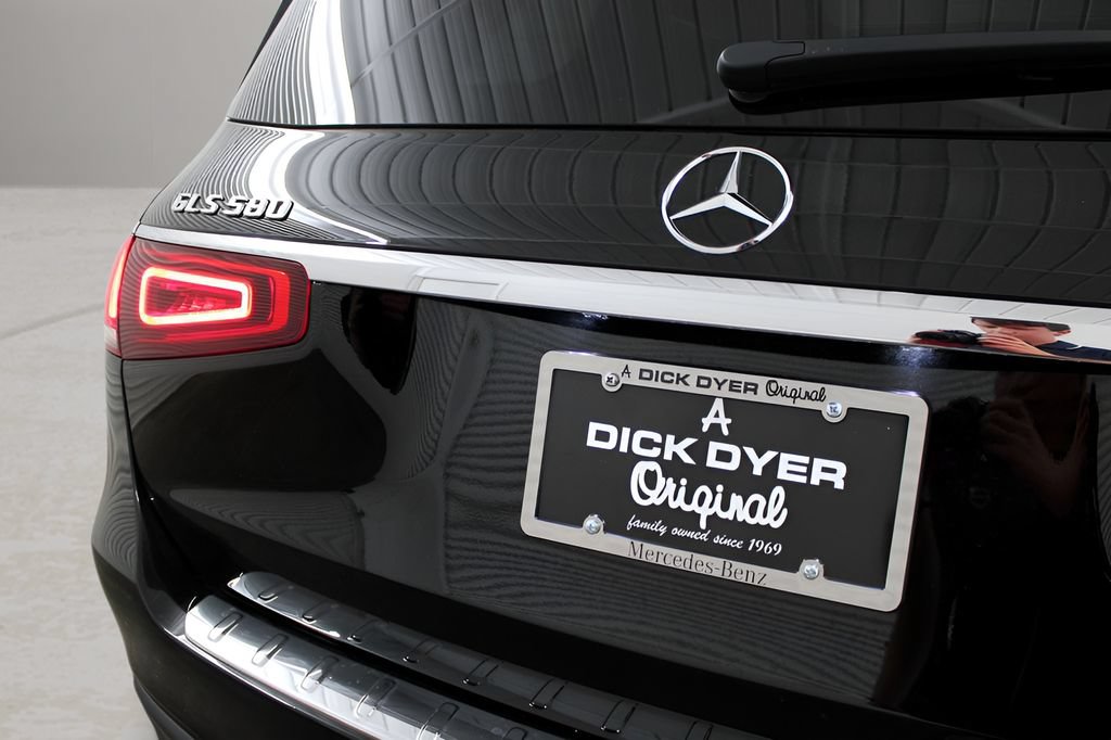 Used 2021 Mercedes-Benz GLS 580 4MATIC image 36