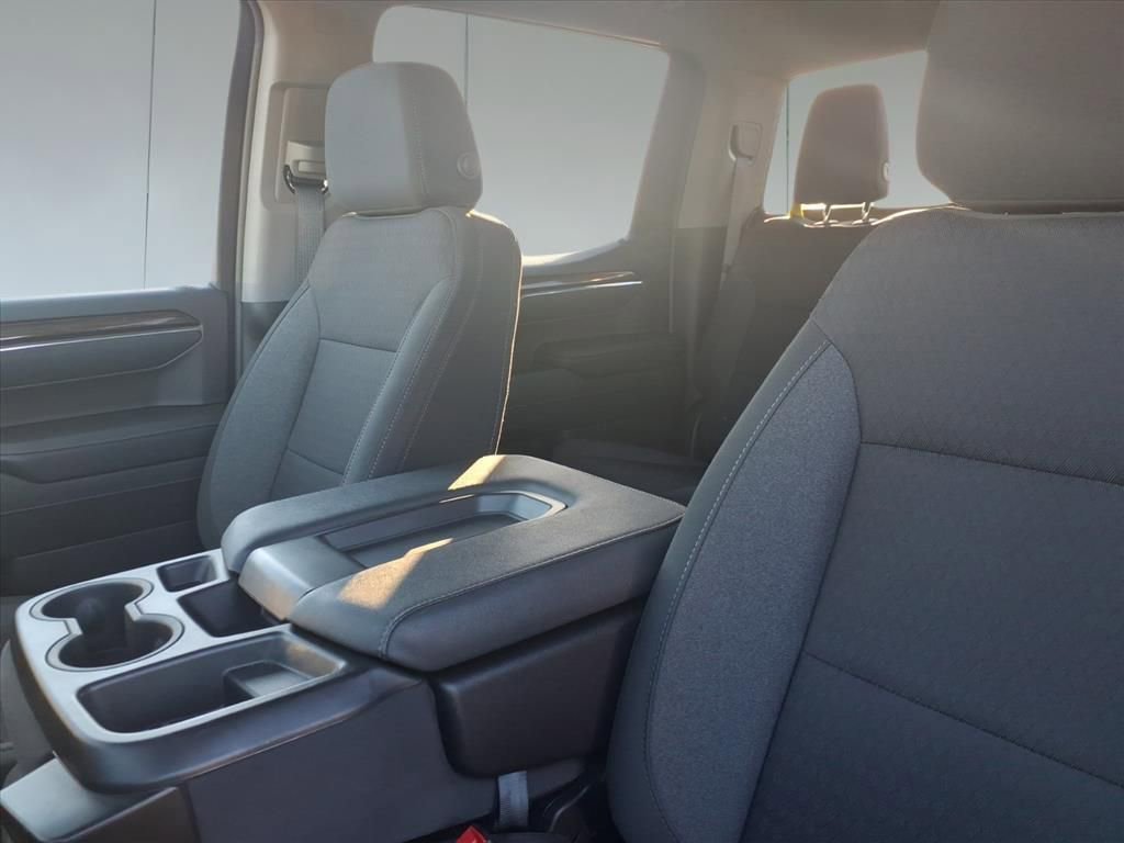 Used 2024 Chevrolet Silverado 1500 LT image 12