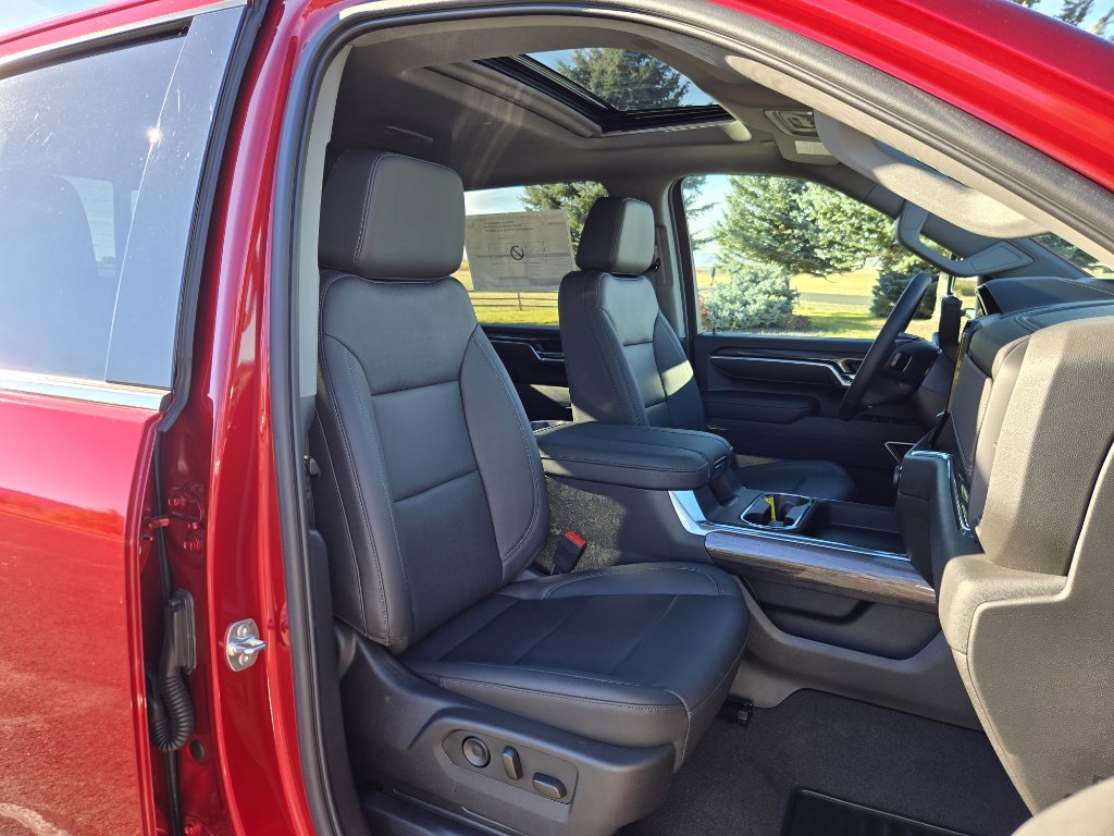 Used 2025 Chevrolet Silverado 3500 LTZ w/ LTZ Premium Package image 32