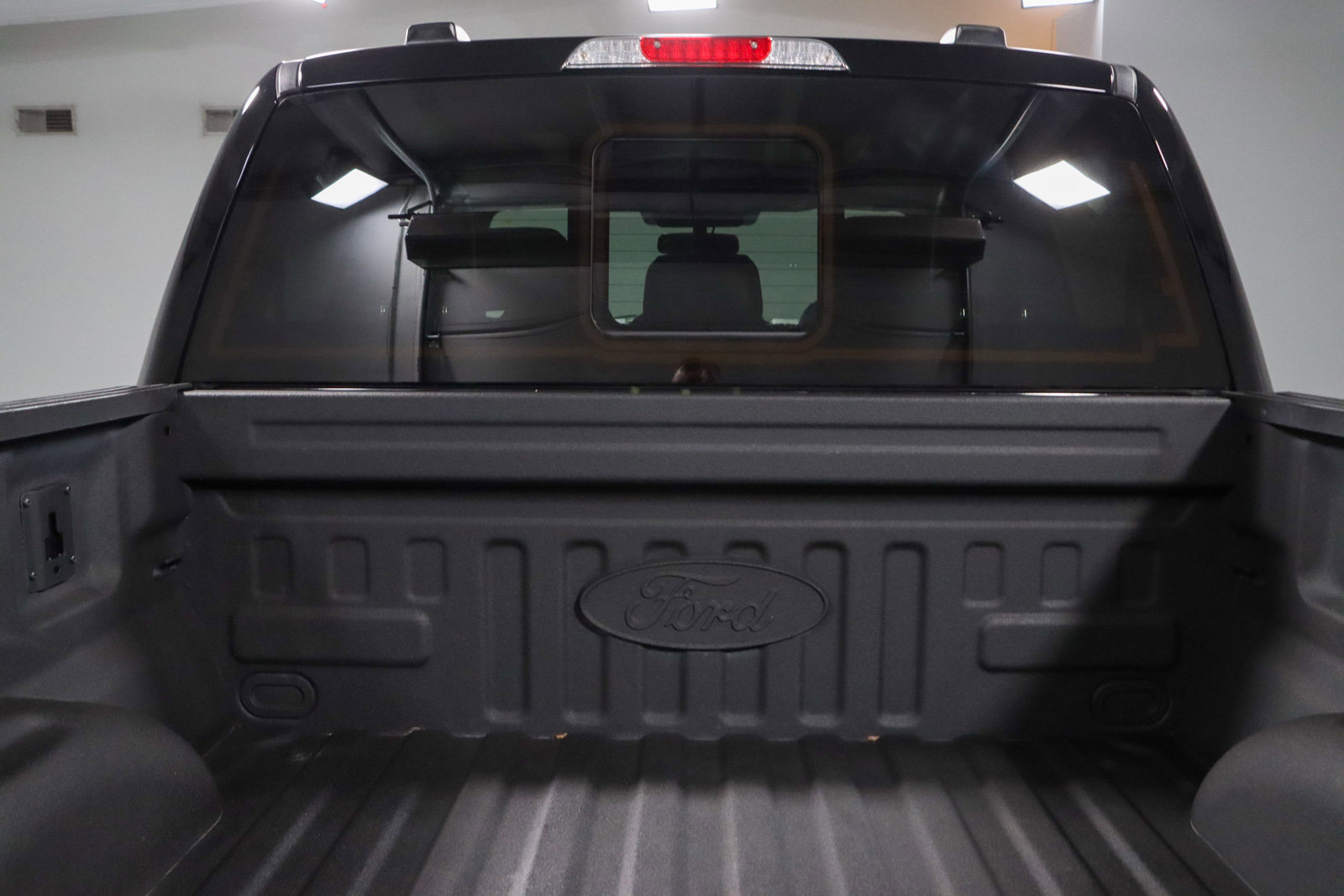 Used 2023 Ford F150 Lariat w/ Equipment Group 502A High AWD/4WD image 32