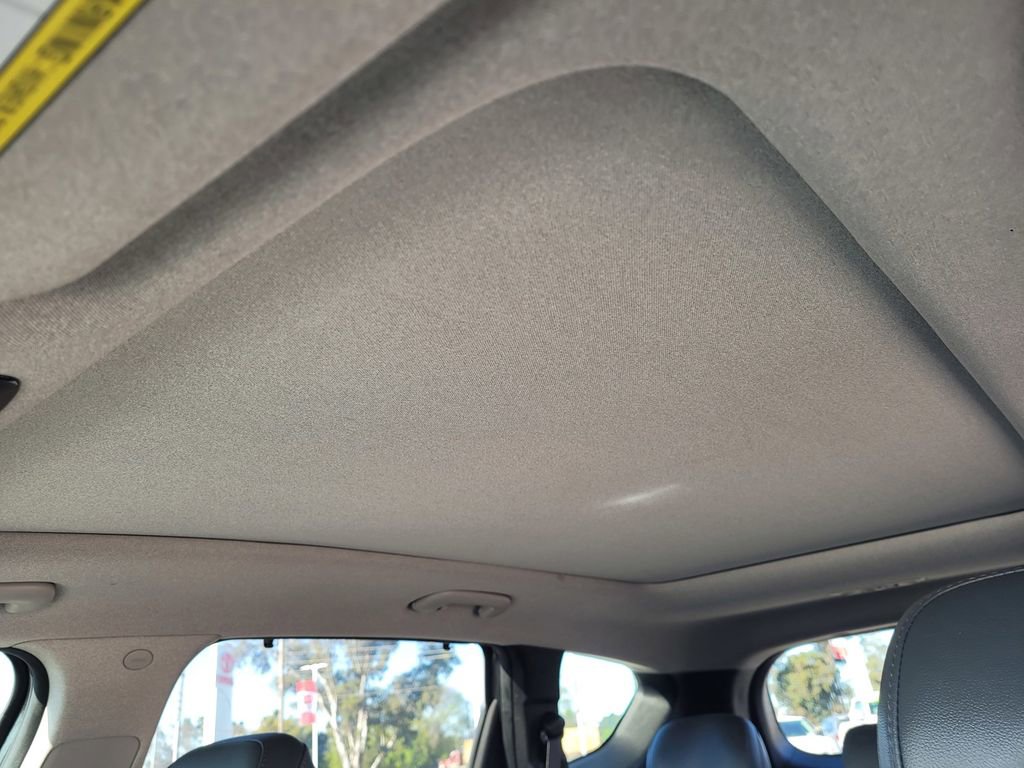 Used 2022 Hyundai Santa Fe Limited w/ Cargo Package image 13