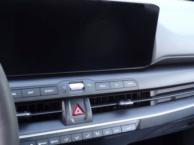 Used 2025 Kia K4 FWD image 12
