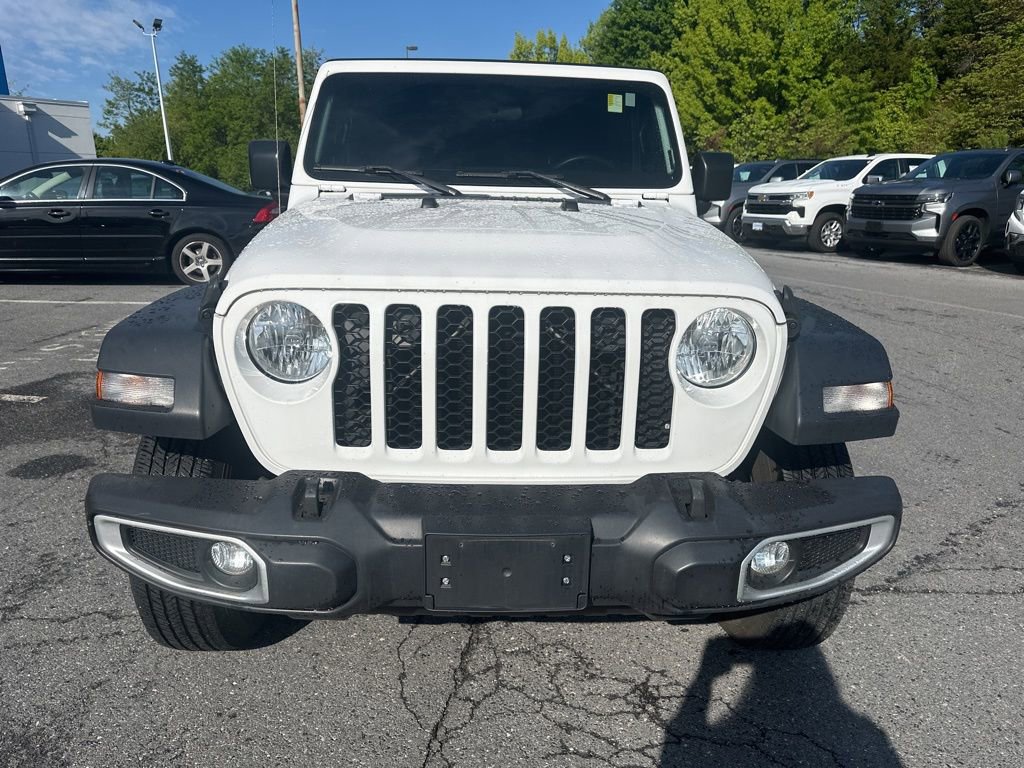 Used 2023 Jeep Gladiator Sport AWD/4WD image 2