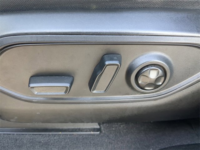 Used 2022 Jeep Grand Cherokee L Laredo w/ Luxury Tech Group I image 23