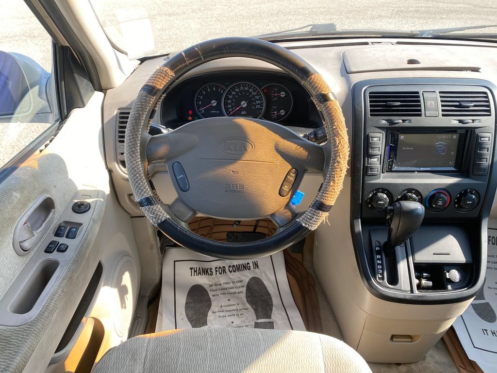 Used 2005 Kia Sedona FWD image 14