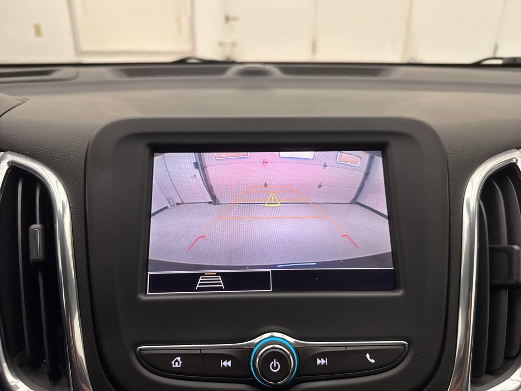 Used 2023 Chevrolet Equinox LS AWD/4WD image 21