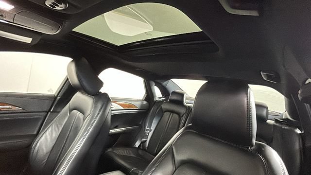 Used 2020 Lincoln MKZ Reserve w/ Elements Package FWD image 12