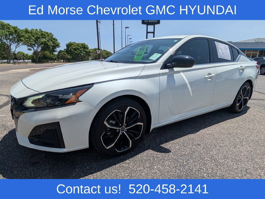Used 2023 Nissan Altima 2.5 SR w/ SR Premium Package