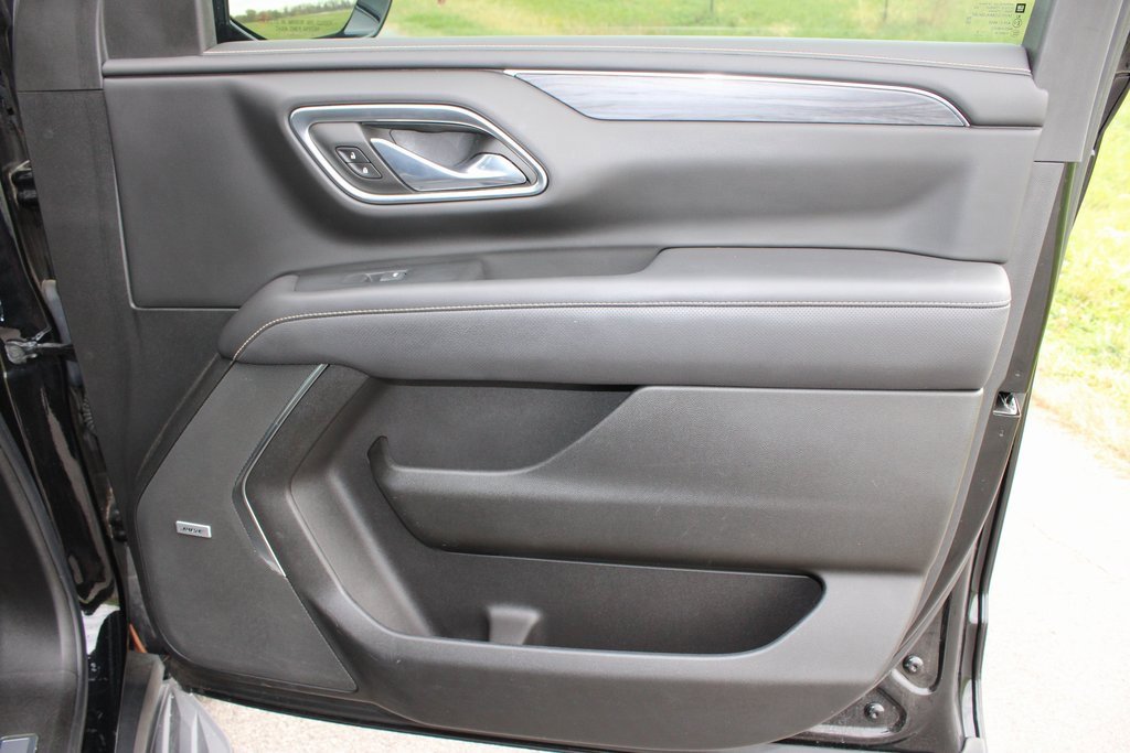 Used 2021 GMC Yukon SLT w/ SLT Premium Package image 20