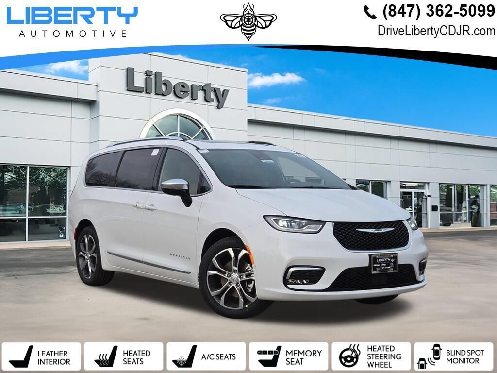 New 2026 Chrysler Pacifica Pinnacle w/ Trailer Tow Group FWD image 1
