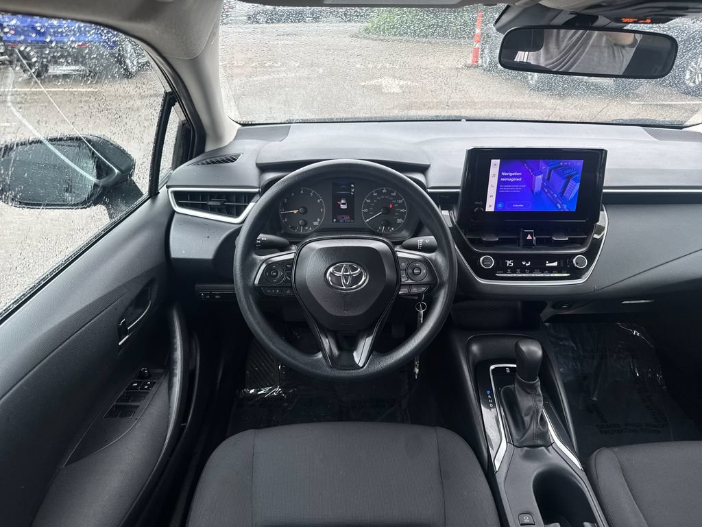 Used 2024 Toyota Corolla LE FWD image 11