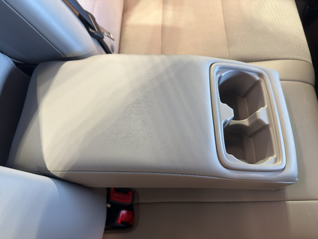 Used 2016 Toyota Camry SE FWD image 28