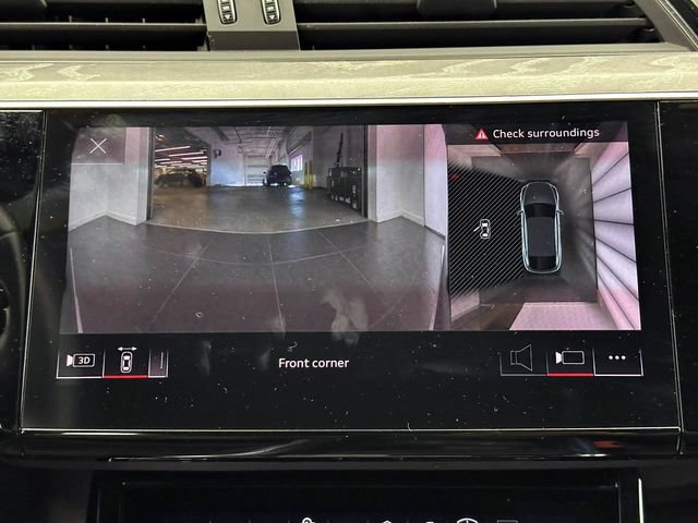 Used 2023 Audi e-tron Prestige w/ Prestige Package AWD/4WD image 15