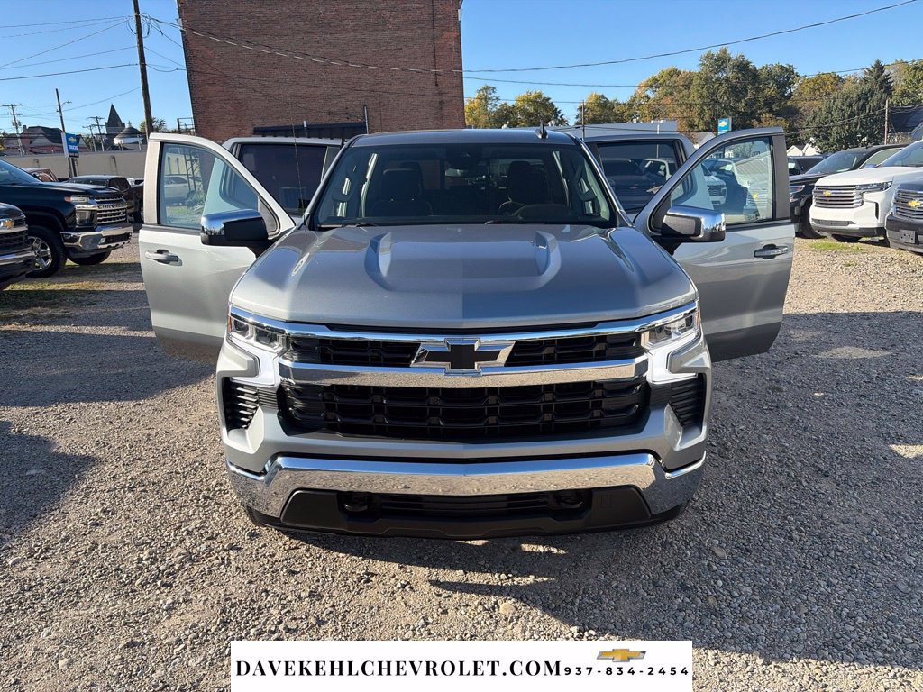 Used 2024 Chevrolet Silverado 1500 LT AWD/4WD image 34