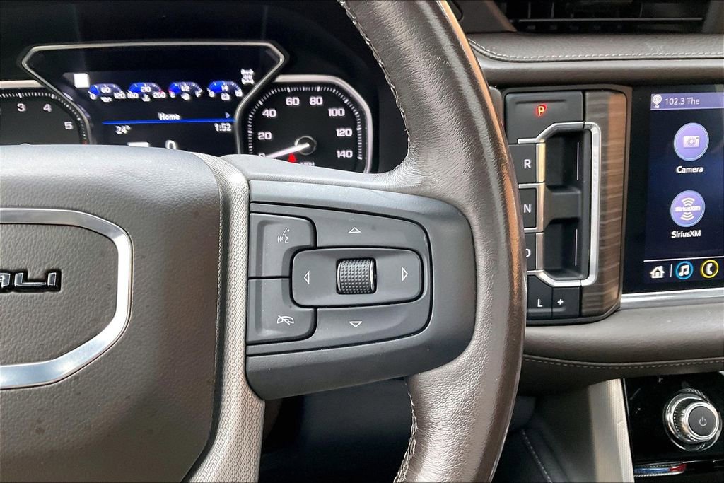 Used 2021 GMC Yukon Denali image 12