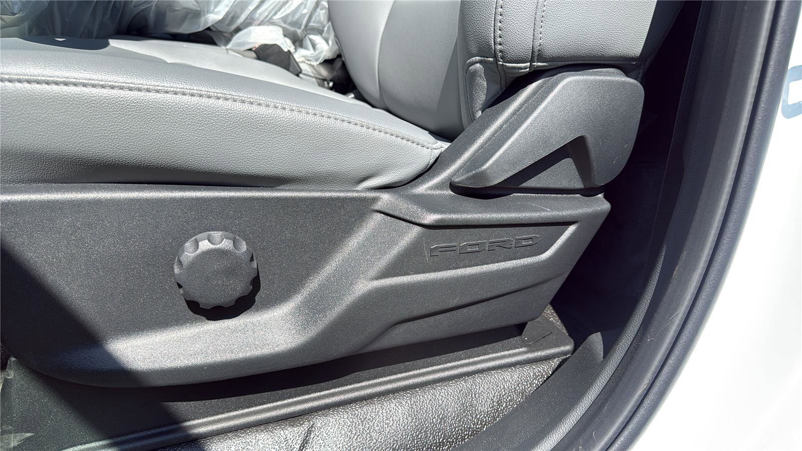 New 2025 Ford F600 4x4 Regular Cab Super Duty w/ XL Chrome Package image 13