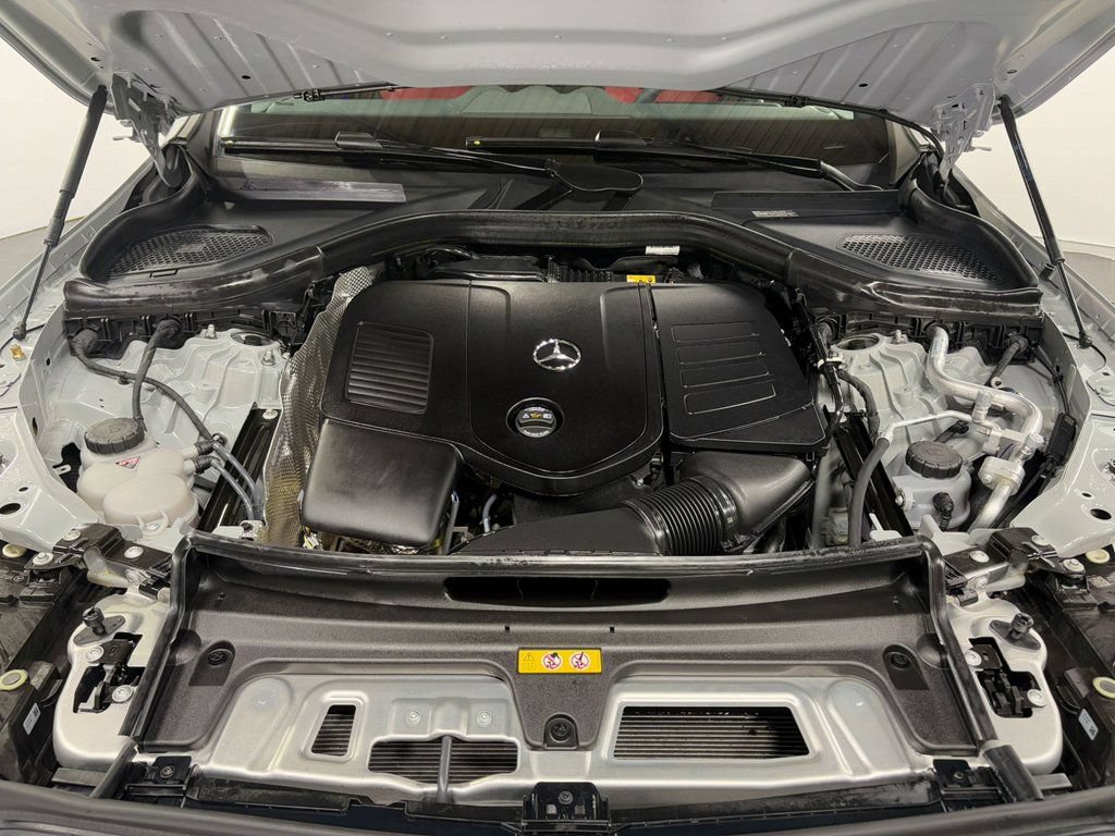 Used 2026 Mercedes-Benz GLC 300 4MATIC image 35