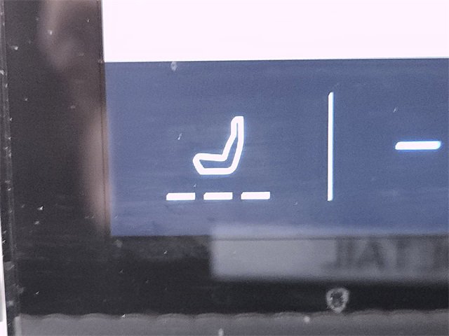 Used 2024 Lincoln Corsair Grand Touring image 28