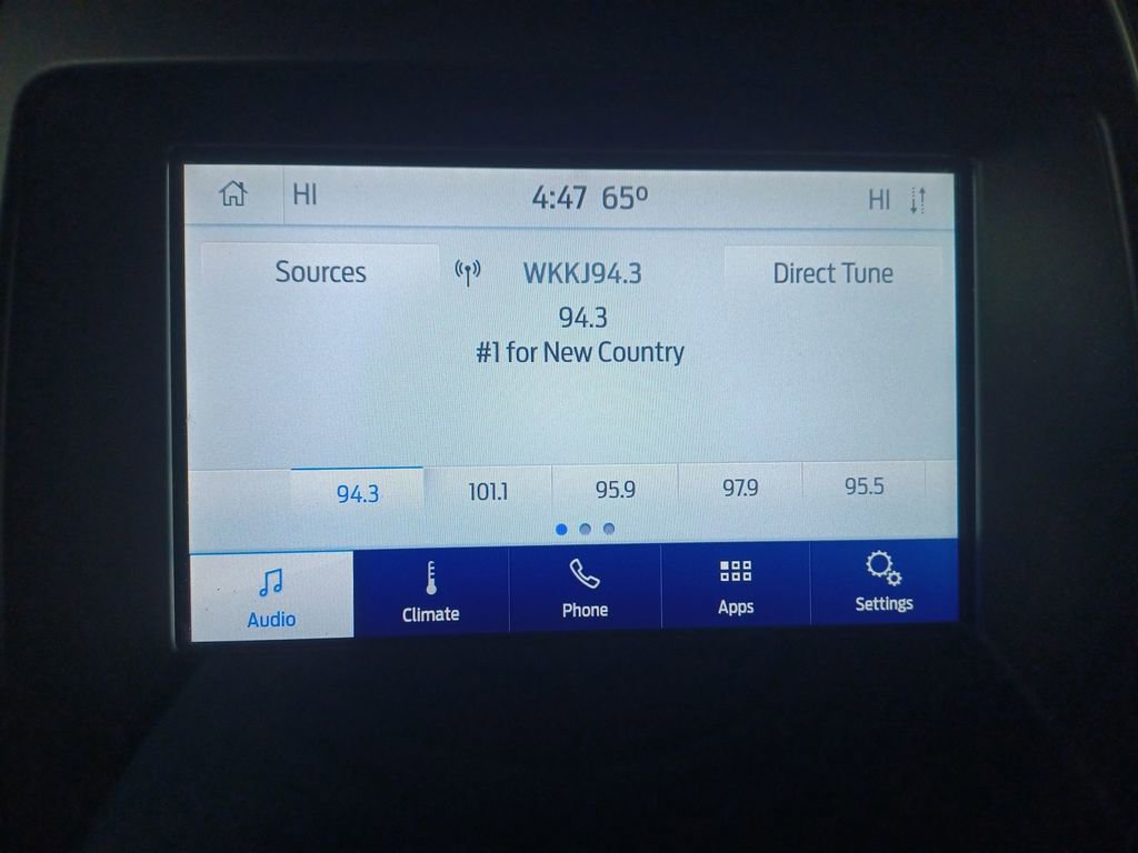 Used 2020 Ford Edge SEL image 12