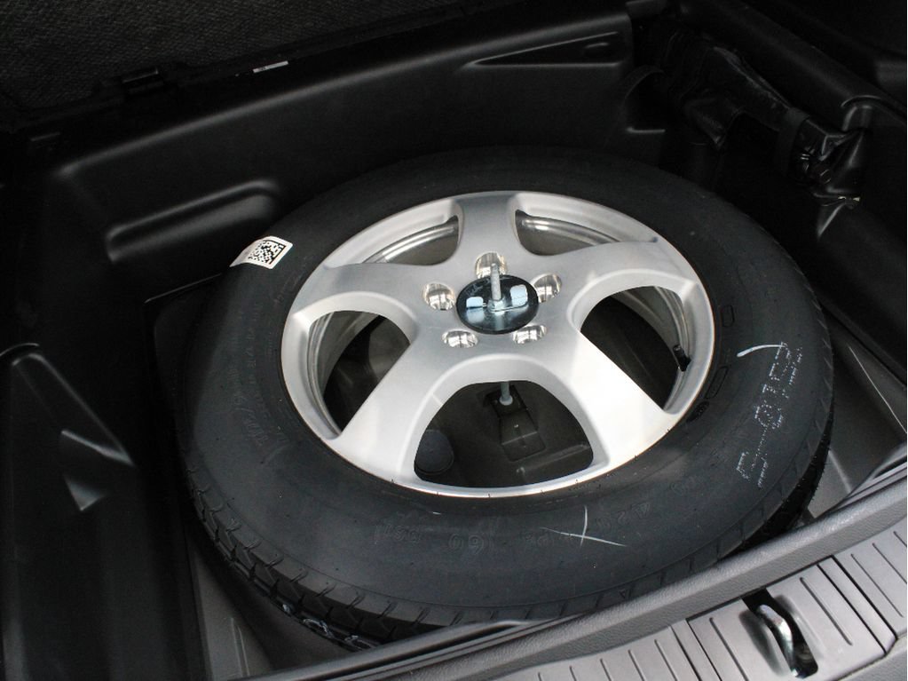Used 2026 Jeep Grand Cherokee Altitude AWD/4WD image 35