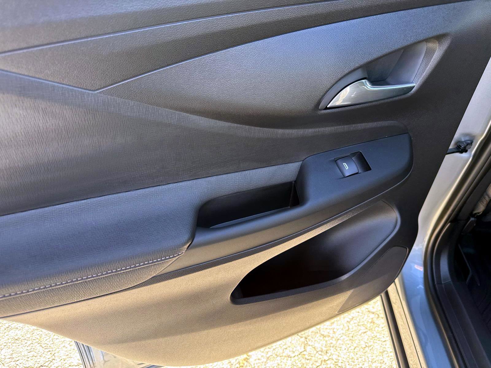 Certified 2025 Buick Envista Avenir image 13