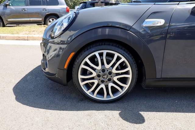 Used 2019 MINI Cooper S image 26
