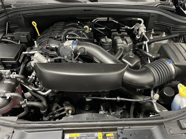 Used 2024 Dodge Durango GT image 41