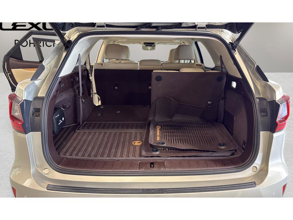 Used 2020 Lexus RX 350L Premium w/ Premium Package image 18