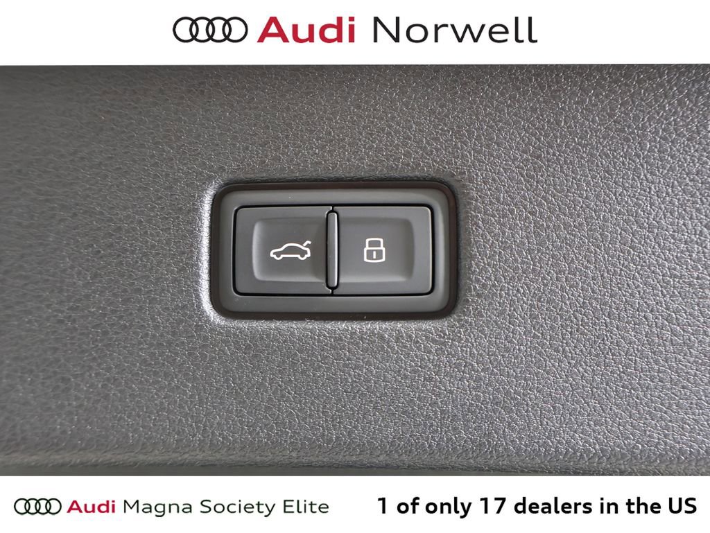 New 2026 Audi SQ8 Prestige image 17