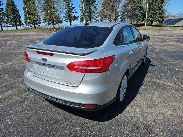 Used 2015 Ford Focus Titanium FWD image 6