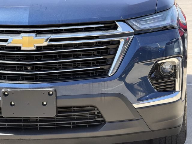 Used 2023 Chevrolet Traverse LT w/ Rear Camera Mirror Package AWD/4WD image 9