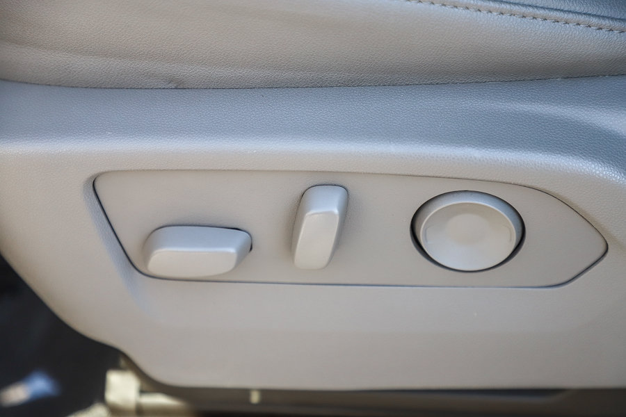 Used 2026 GMC Sierra 1500 SLT RWD image 22