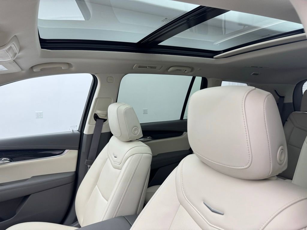 Used 2024 Cadillac XT6 Premium Luxury w/ LPO, Floor Liner Package image 6
