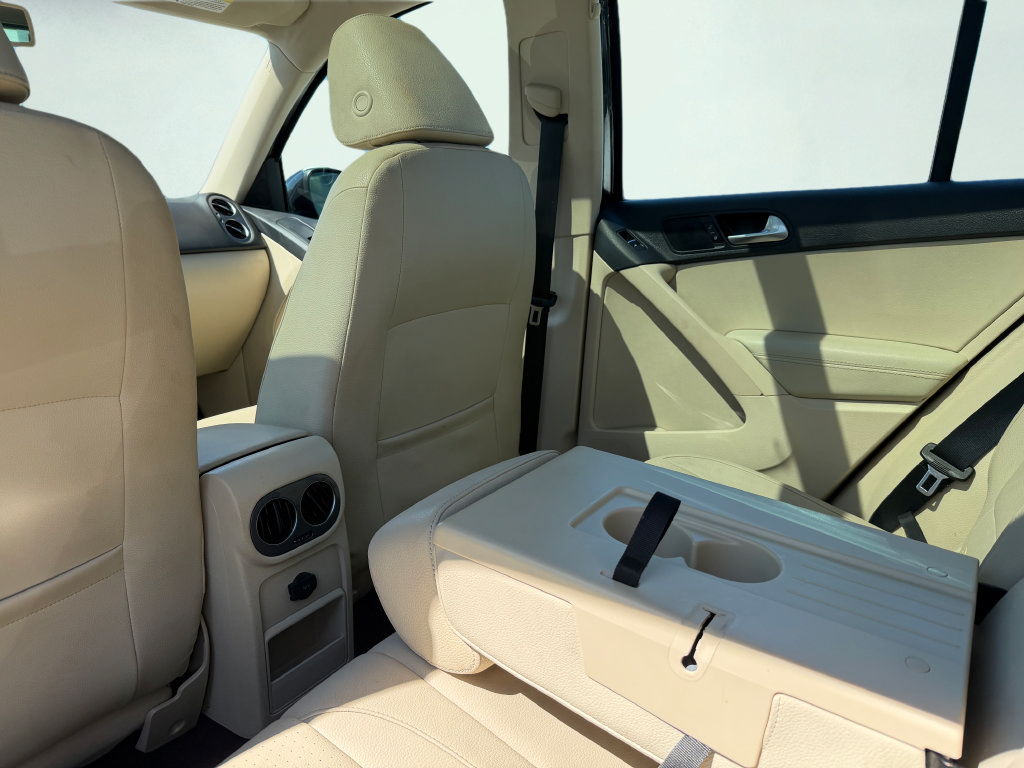 Used 2017 Volkswagen Tiguan Wolfsburg Edition FWD image 47