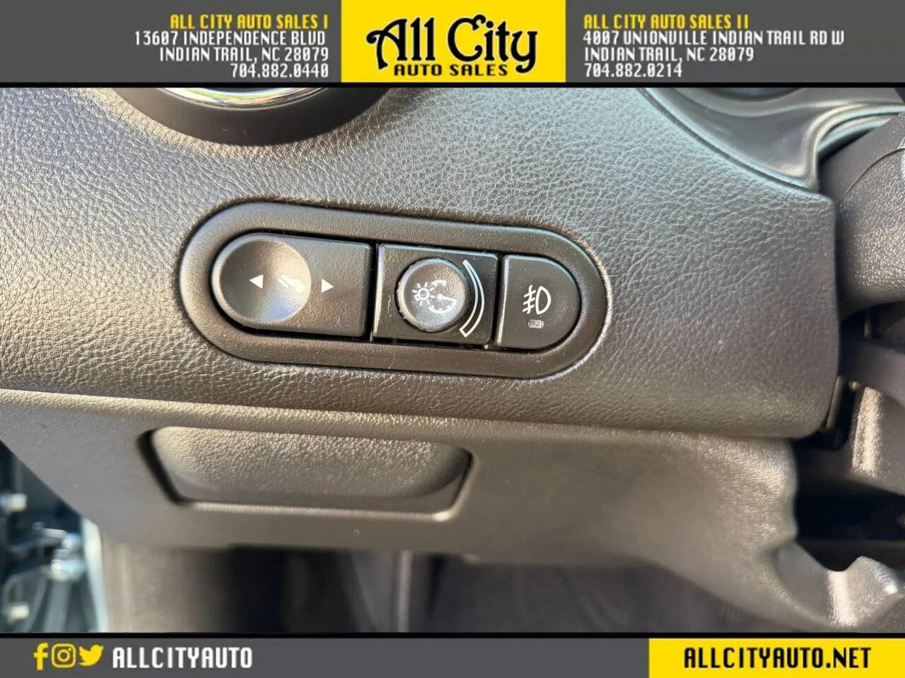 Used 2005 Pontiac G6 Sedan w/ Drivers Package image 18