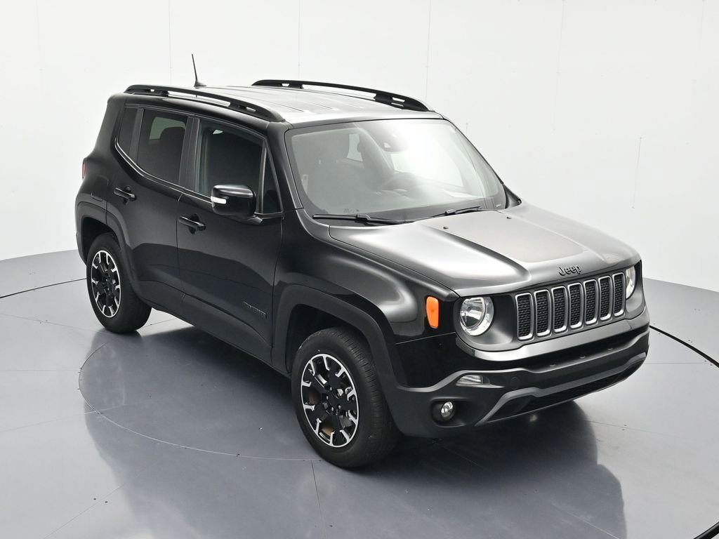 Used 2023 Jeep Renegade Latitude AWD/4WD image 30