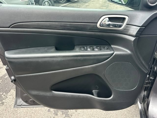 Used 2021 Jeep Grand Cherokee Laredo X AWD/4WD image 28