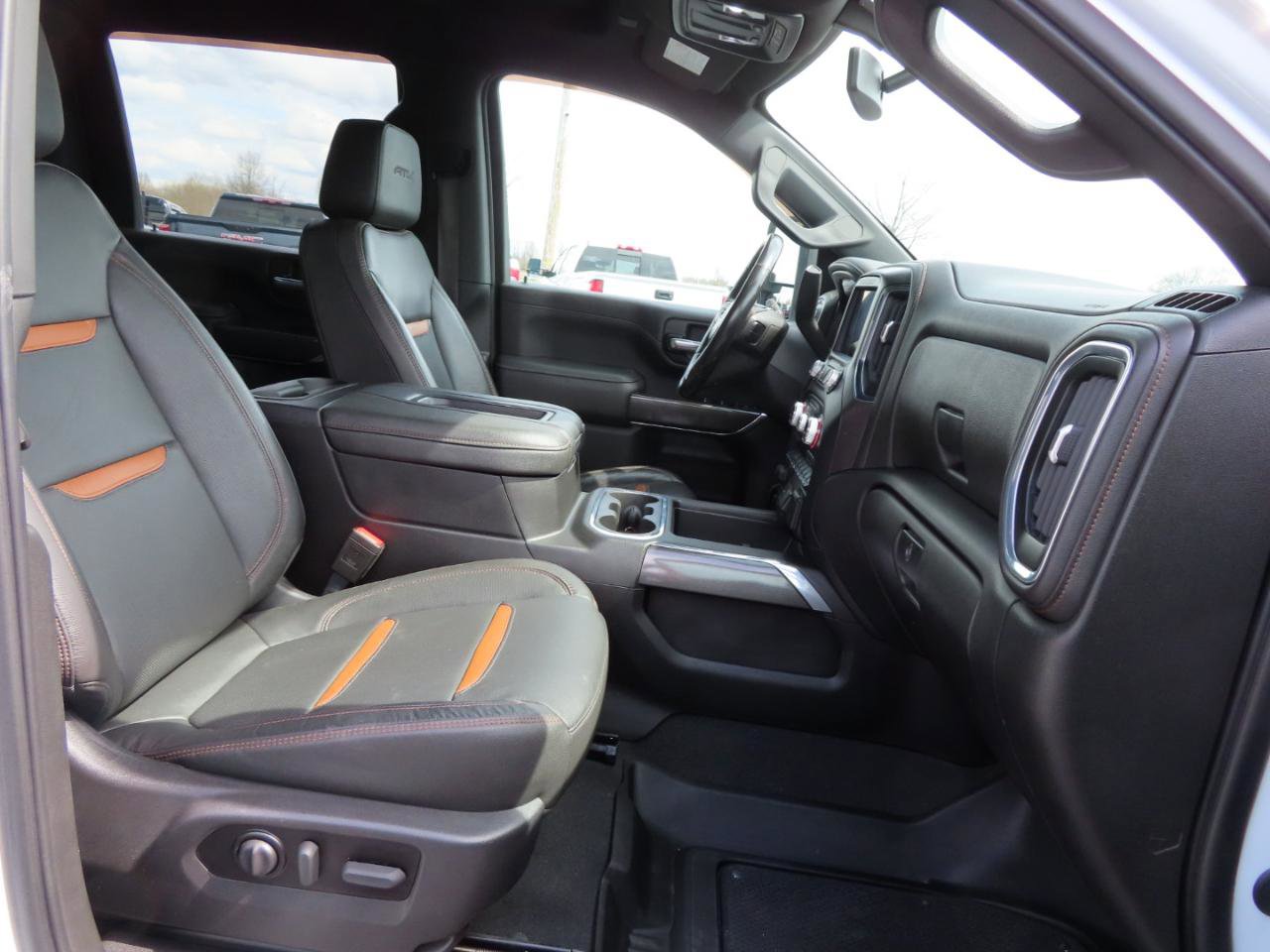 Used 2022 GMC Sierra 2500 AT4 w/ Gooseneck/5TH Wheel Package AWD/4WD image 52